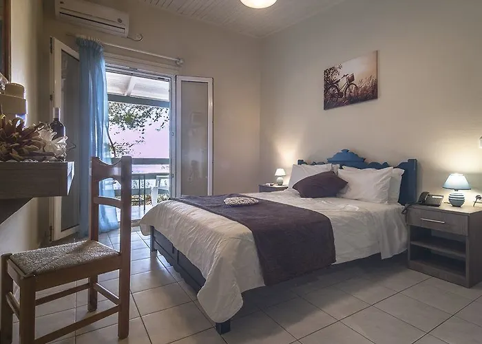 Venus Отель Неа-Стира